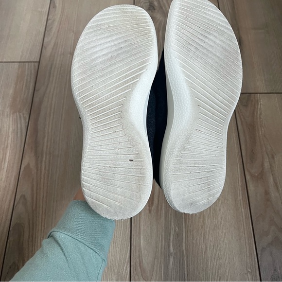 Allbirds Wool Runners - Picture 6 of 11